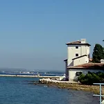 Nada * Barbariga